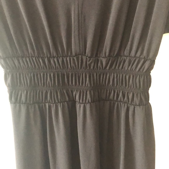 Zara v-neck midi dress - Picture 2 of 6